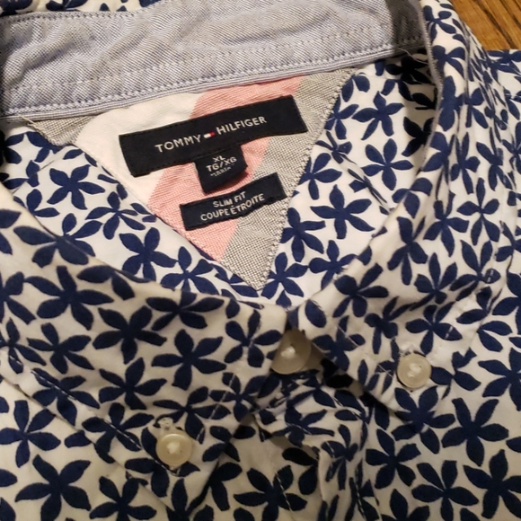 Tommy Hilfiger Slin Fit Print Shirt - Picture 3 of 4